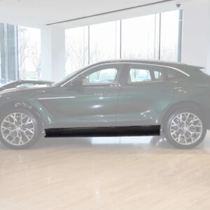 ASTON MARTIN DBX Dry carbon fiber side skirts
